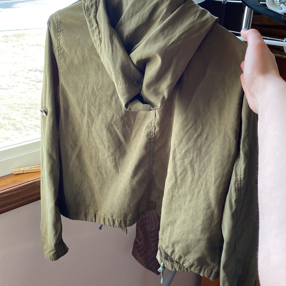 Green jacket - Picture 2 of 2